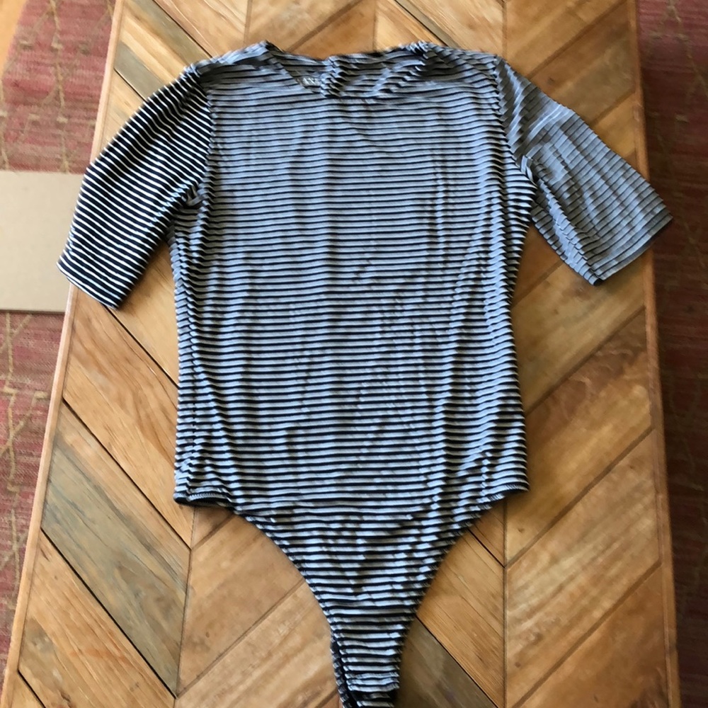 Everlane black and white bodysuit